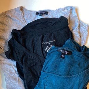 Lot of three maternity tops